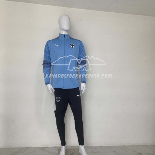 Jacket celeste temporada 20-21