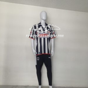 IMG_0495 de tamaño grande Jersey local temporada 06-07