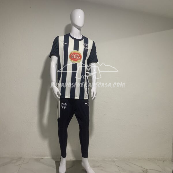 AGOTADO Jersey local mundial de clubes 2012