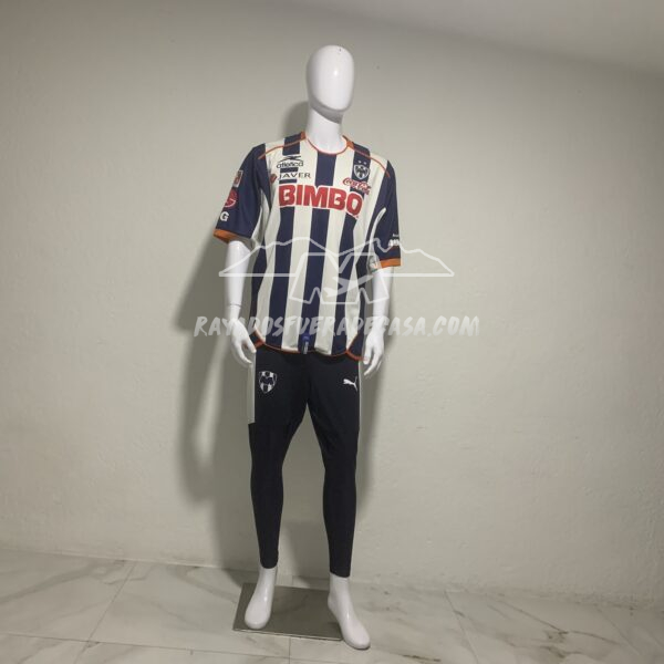 Jersey local temporada 04-05 utilería