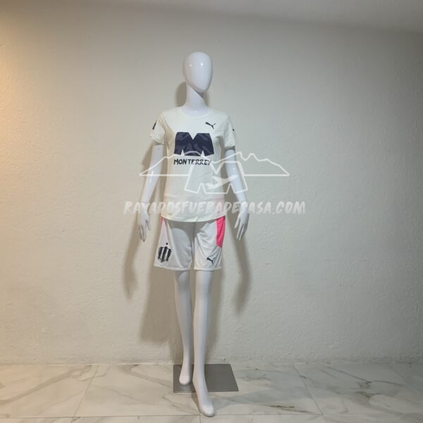 Playera temporada 23-24 Talla S corte para dama