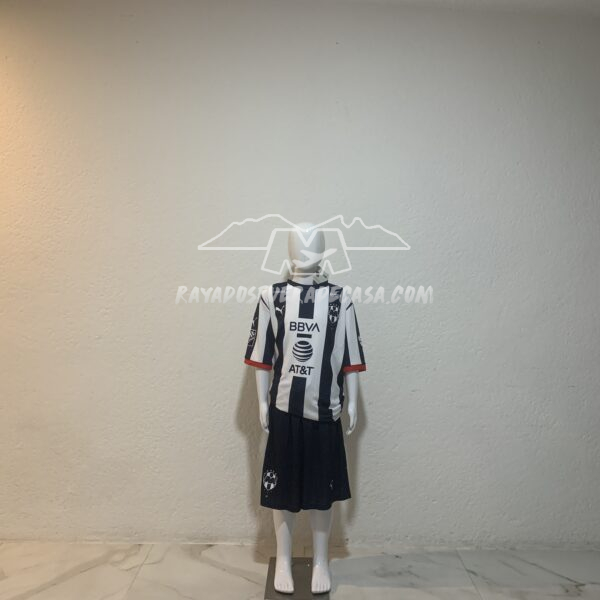 Conjunto local temporada 19-20 Talla 13-14 años