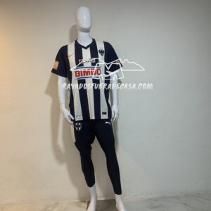 IMG_0924 Jersey local temporada 2010-11 versión aficionado