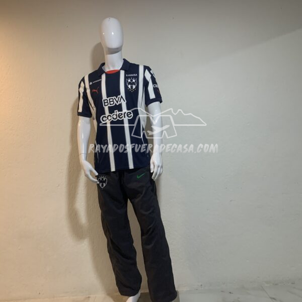 Jersey local temporada 24-25 utilería Medina #33