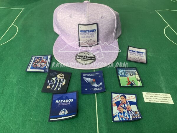 Gorra lila Rayados con 7 parches intercambiables ajustable unitalla