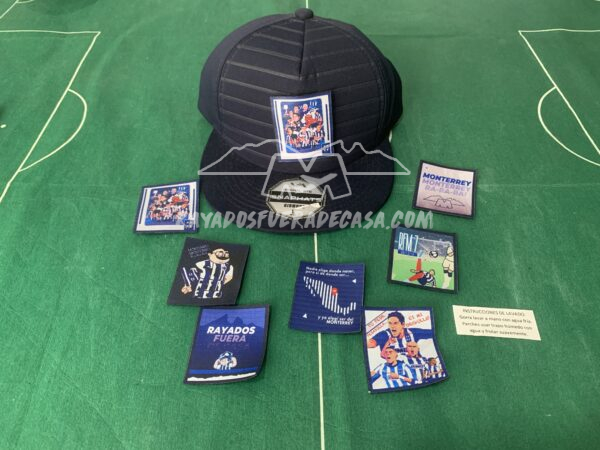 Gorra Azul Rayados con 7 parches intercambiables ajustable unitalla