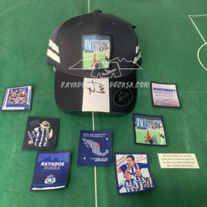 Gorra Rayados azul con lineas blancas con 7 parches intercambiables ajustable unitalla firmada