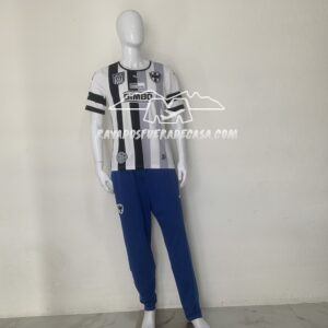 IMG_1573 Jersey 70 aniversario temporada 15-16 utilería Lucho Pérez #27