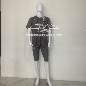 Jersey de entrenamiento temporada 24-25
