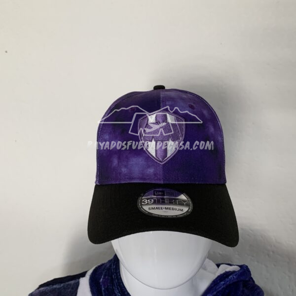 Gorra Rayados cerrada de resorte talla S-M