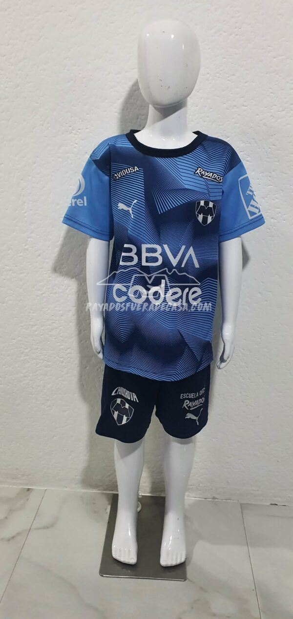 Conjunto escuela de fútbol oficial talla 10-12 años