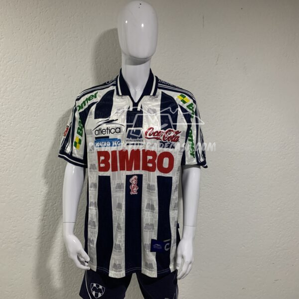 Jersey local de época temporada 99-00 pocas bolitas