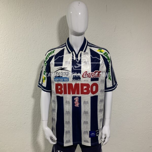 Jersey local de época temporada 99-00 como nueva