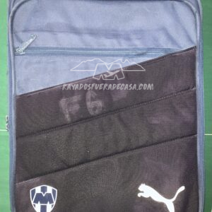 Maleta de viaje (no vendida en tienda) utilería.