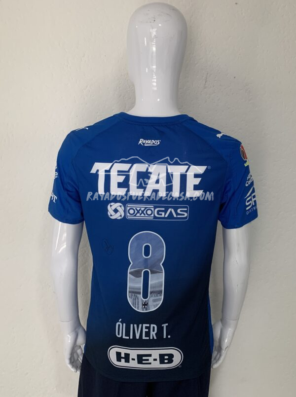 Jersey alternativo temporada 25-26 versión jugador.
