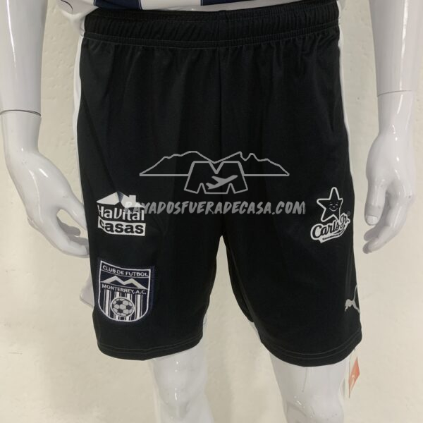 Short local 70 aniversario