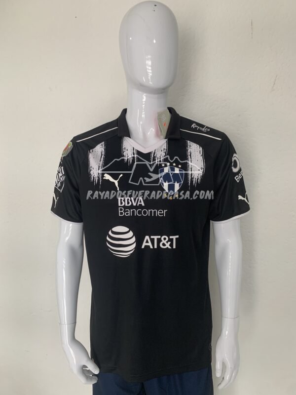AGOTADO! Jersey alternativo temporada 2017 versión jugador con firma de jugador.