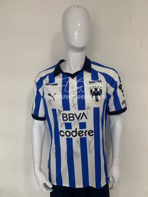 Jersey local temporada 23-24 utilería Alfonso Gzz. #21
